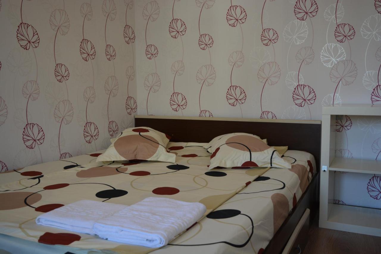 Iulia Studio 9 Bucureşti Ngoại thất bức ảnh