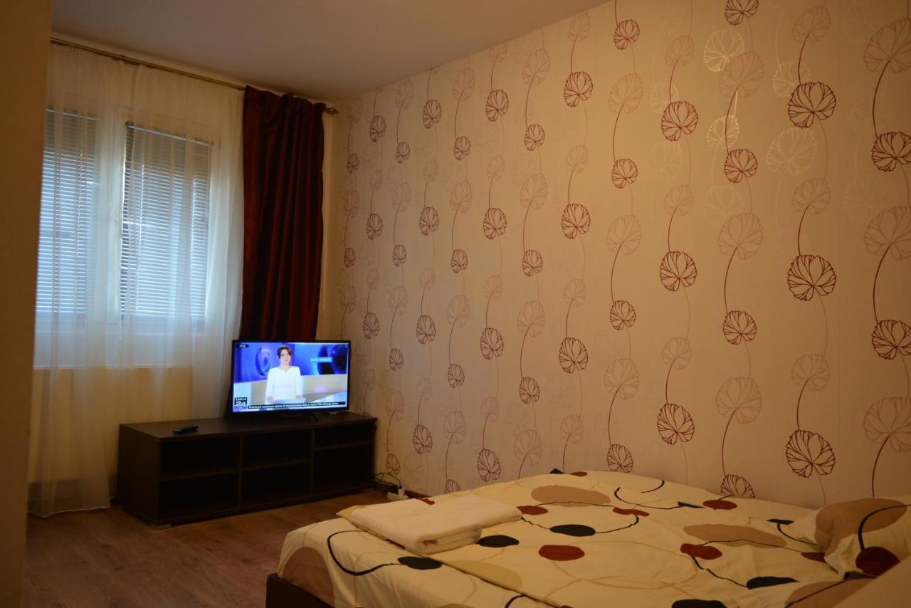 Iulia Studio 9 Bucureşti Ngoại thất bức ảnh