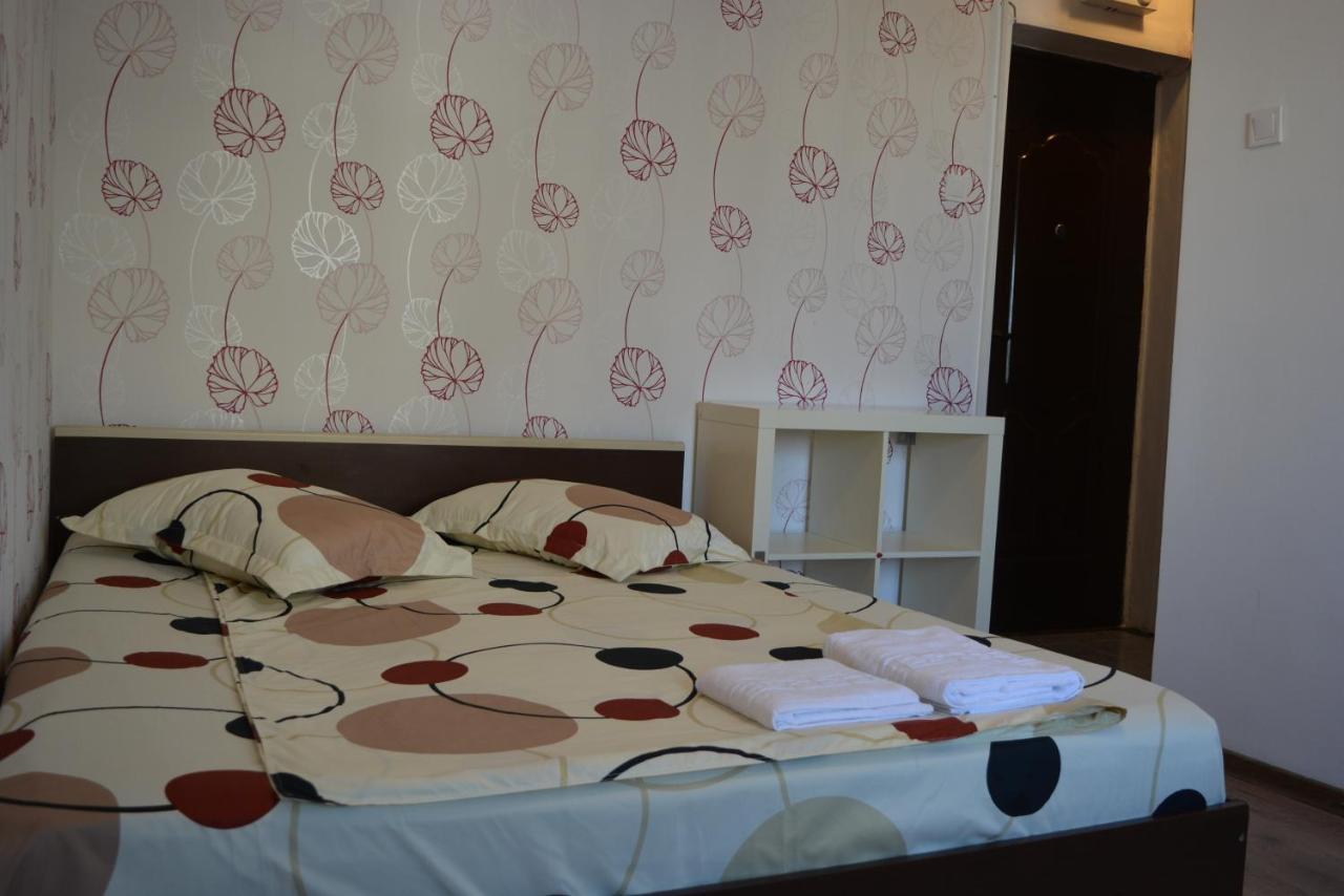 Iulia Studio 9 Bucureşti Ngoại thất bức ảnh