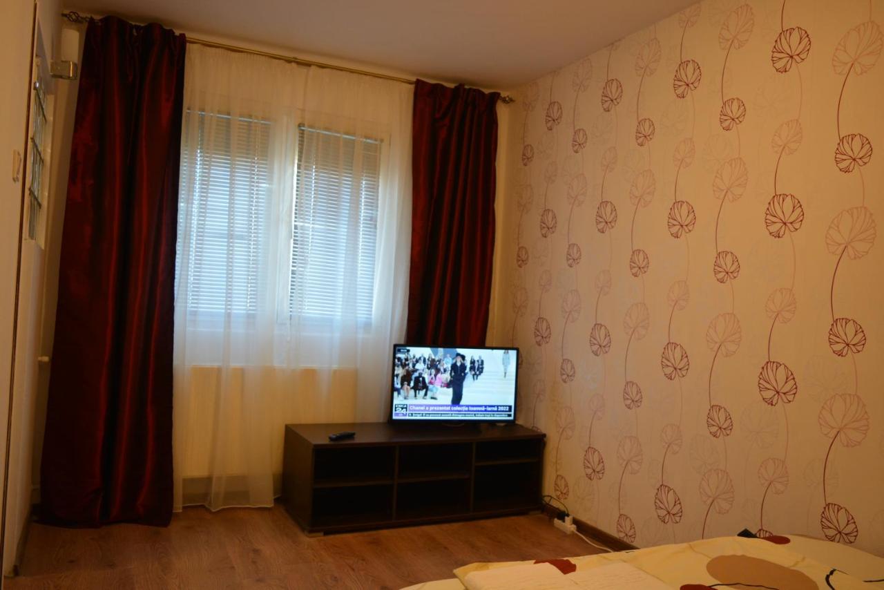 Iulia Studio 9 Bucureşti Ngoại thất bức ảnh
